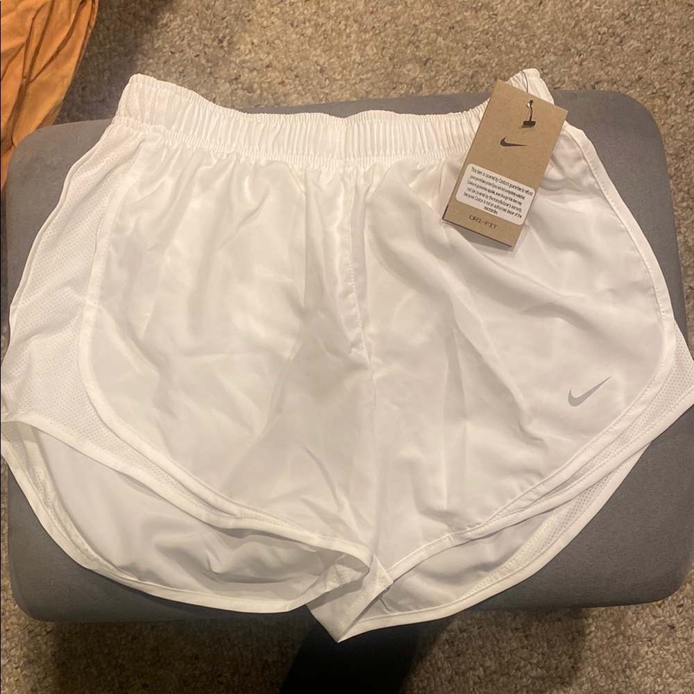 Nike White Athletic Running Shorts Lightweight Elastic Waist NWT Size small orig